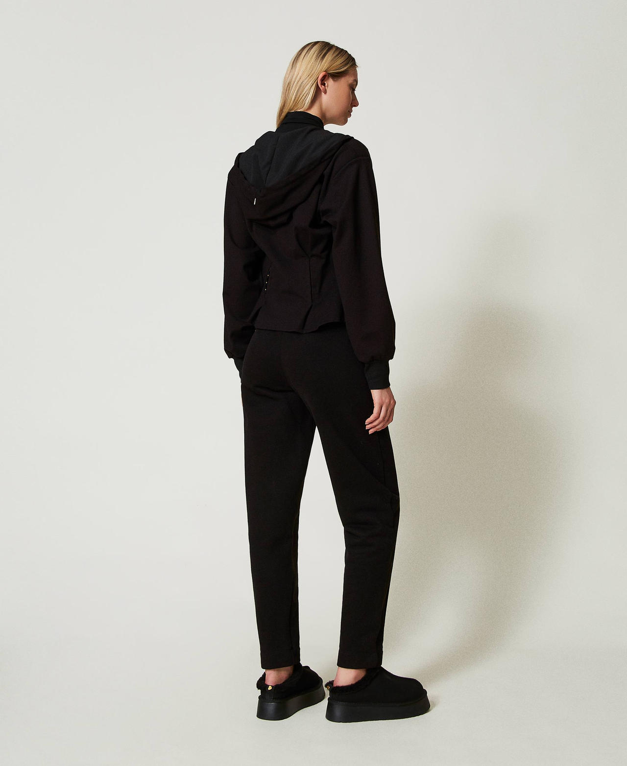 Pantaloni a sigaretta in felpa Nero Donna 242LL2NAA_00006_03