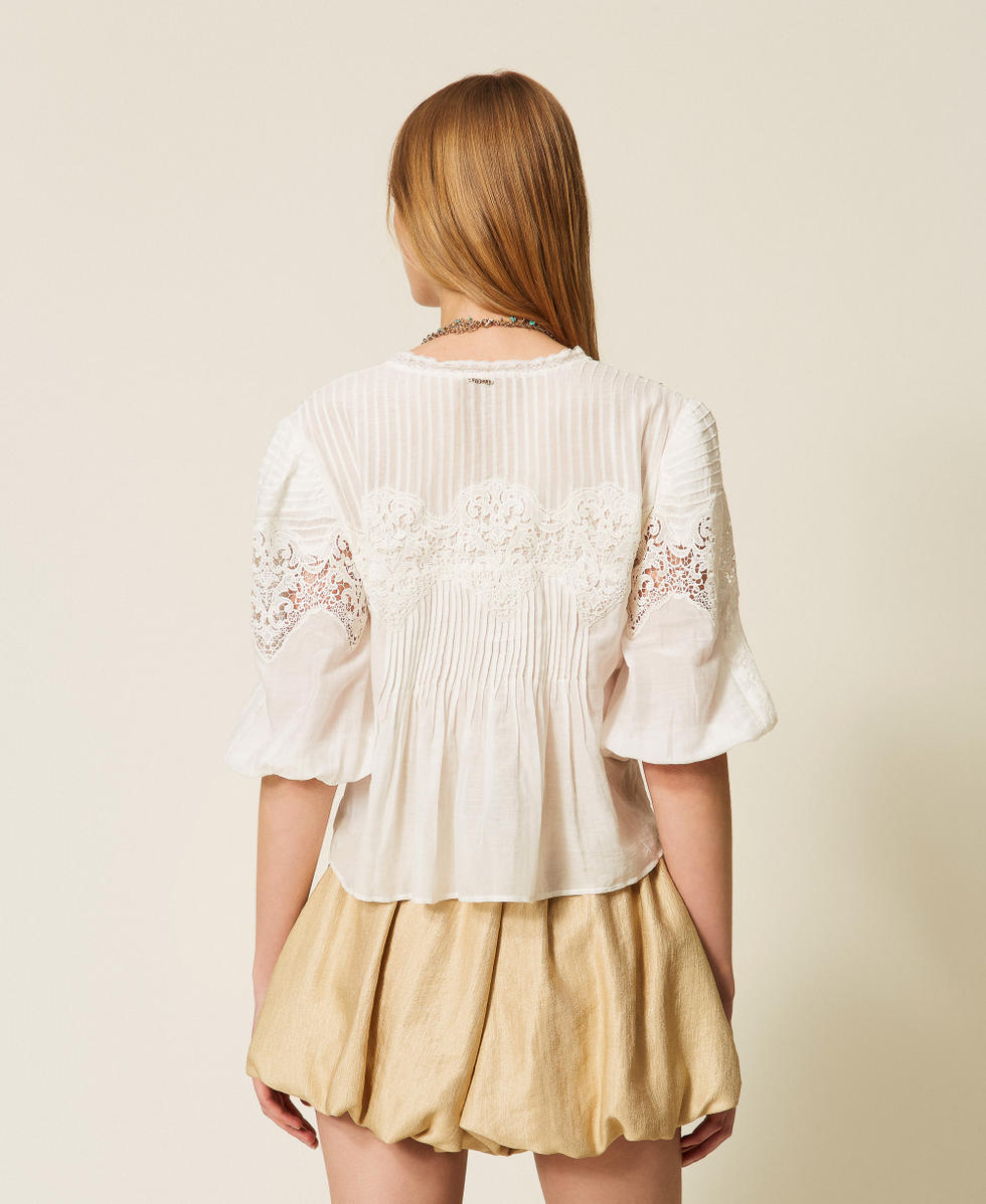 Laminated balloon shorts Golden Beige Woman 261TT2533_13506_03