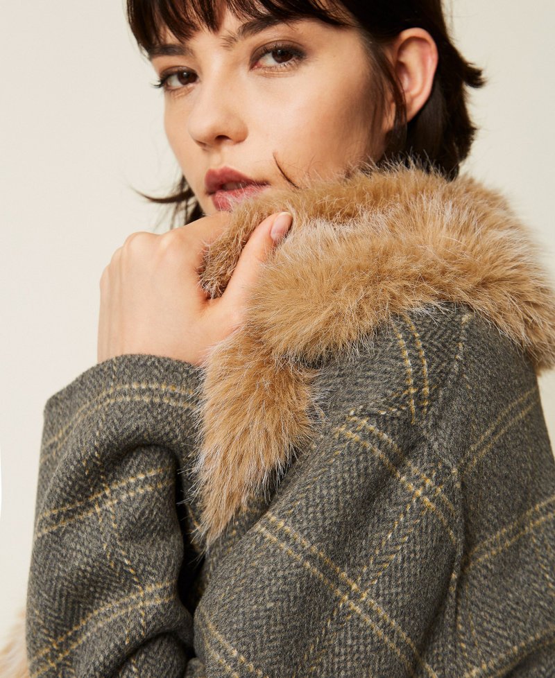 Chequered double wool coat with faux fur Grey Melange/Mustard Check Woman 262TP2220_13841_05