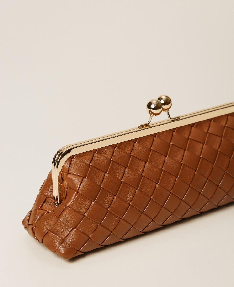 Handwoven clutch Leather Brown Woman 261TB7301_00057_03