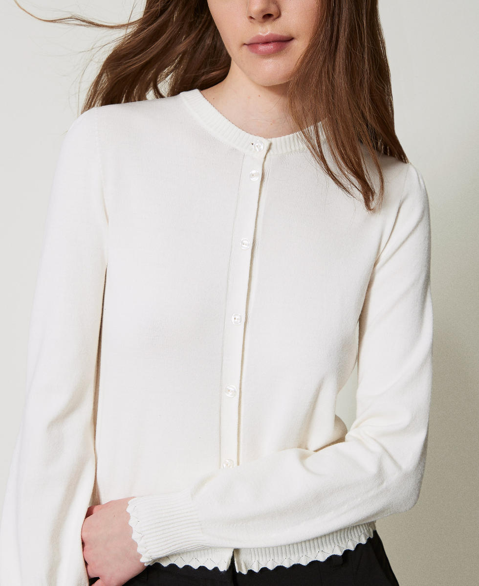 Cardigan avec col Mao et feston Blanc Neige Femme 251TP3015_00282_04