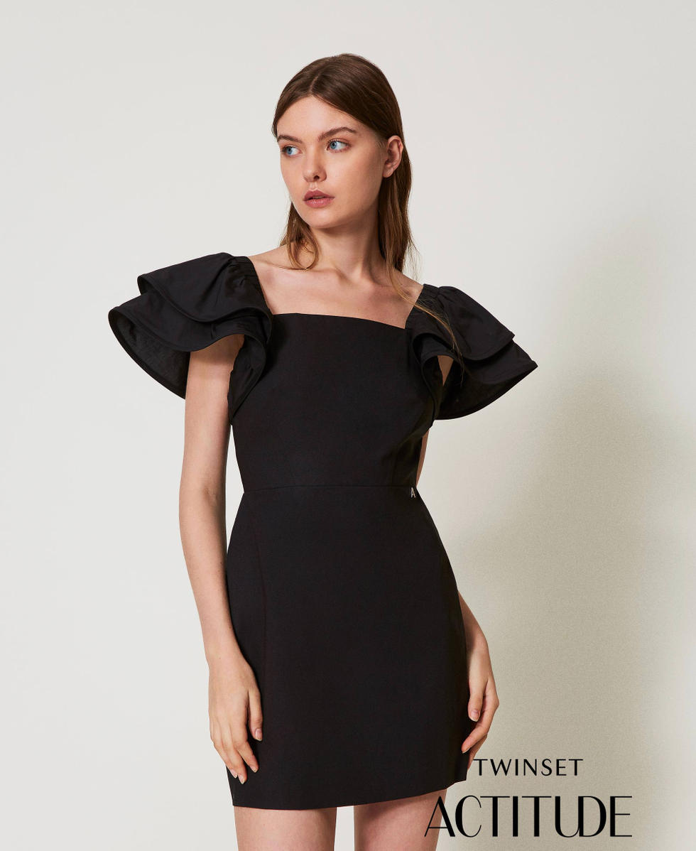 Robe ajust&eacute;e avec manches volant&eacute;es Noir Femme 251AP2309_00006_PA