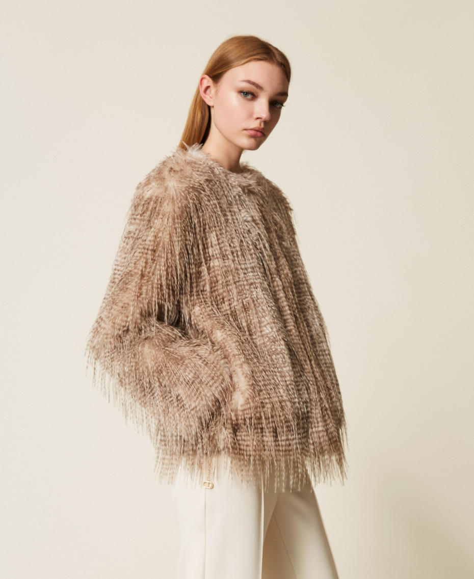 Jacke aus bedrucktem Pelzimitat Shaded Toasted Coconut Frau 252AP2541_12662_02