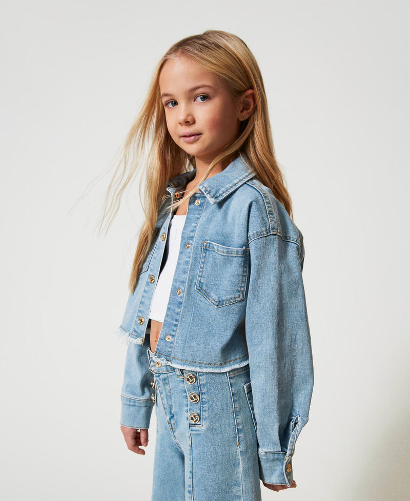 Jeansjacke mit Fransen Helles Denim Mädchen 251GJ2512_11457_02