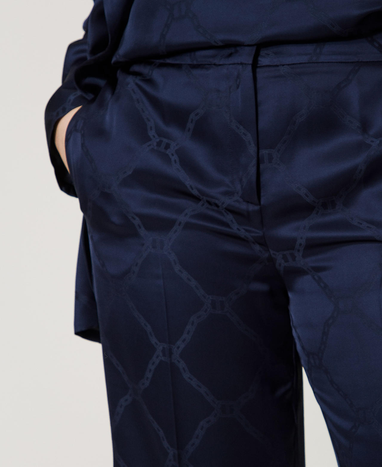 Trousers with jacquard Oval T Indigo Woman 251TP2011_00384_04