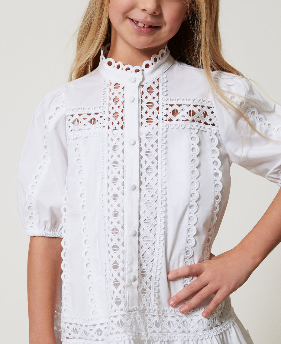 Kurzes Kleid aus Popeline mit Stickerei "Ice"-Weiß Mädchen 251GJ2410_00808_04