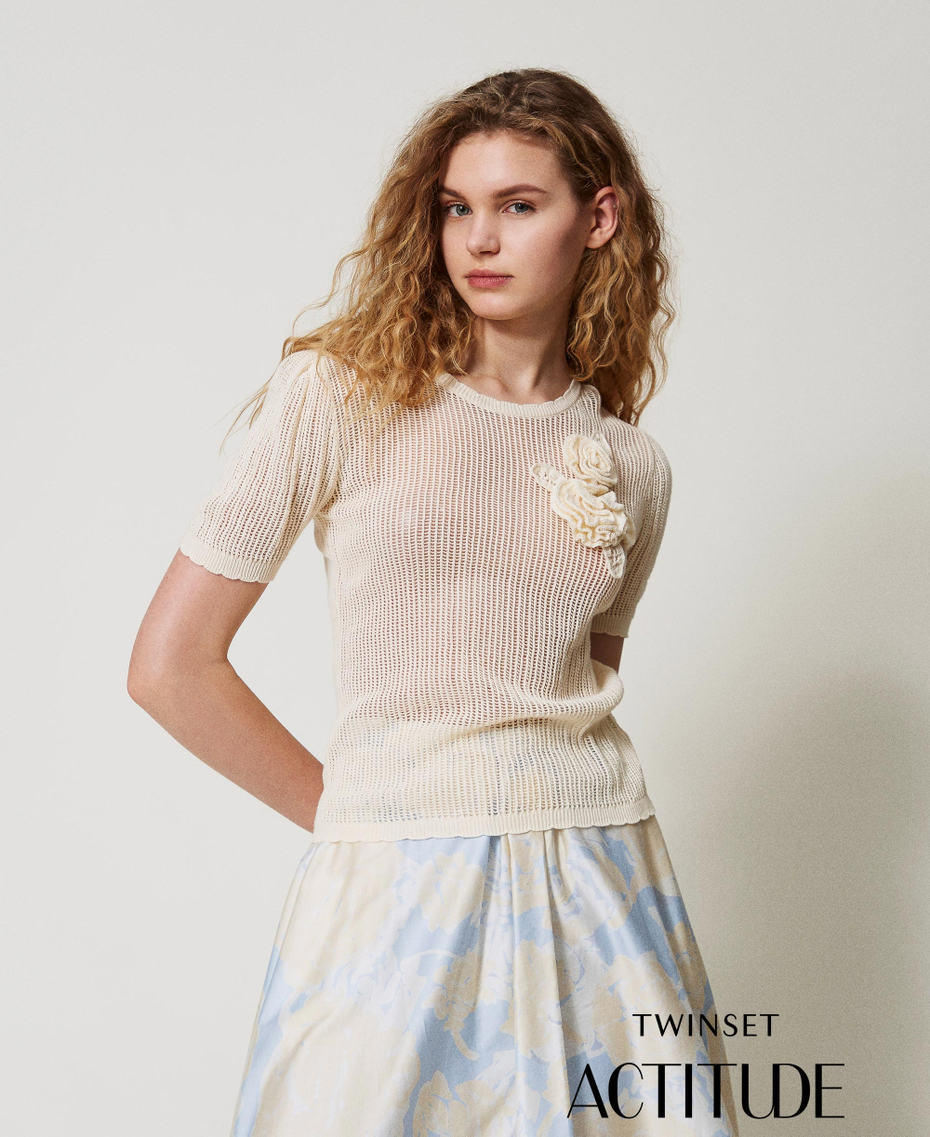 Mesh knit top with crochet flowers Ivory Woman 251AX3010_00018_PA