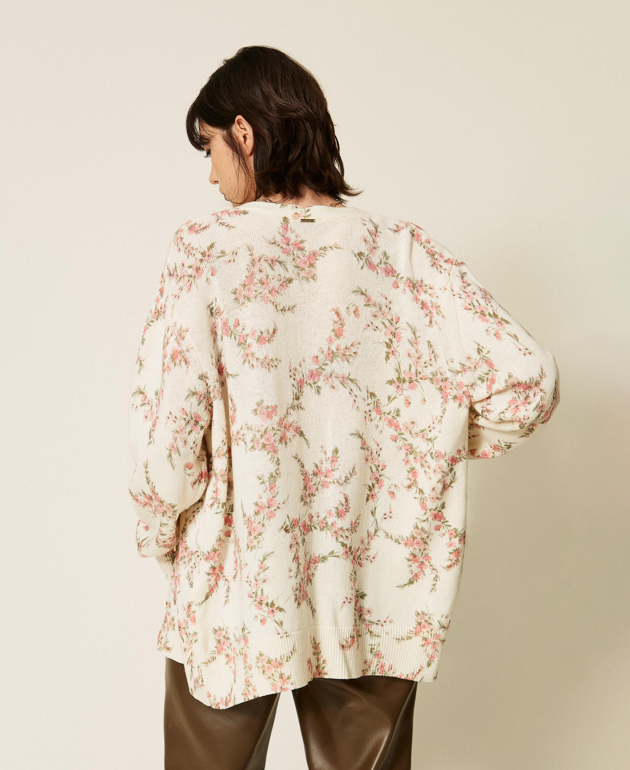 Wool blend knitted maxi cardigan with floral pattern "Snow" White Multicolour Floral Print Woman 262TP3431_13952_03