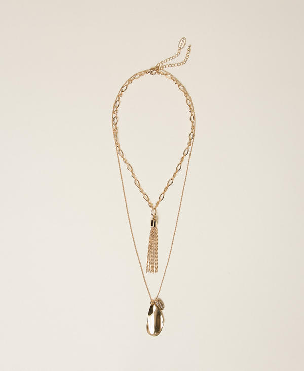 Set of necklaces with pendants