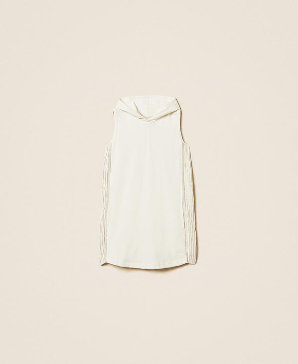 Kurzes Kleid mit plissierten Eins&auml;tzen und Spitze