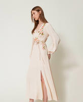 Maxikleid mit floraler Stickerei