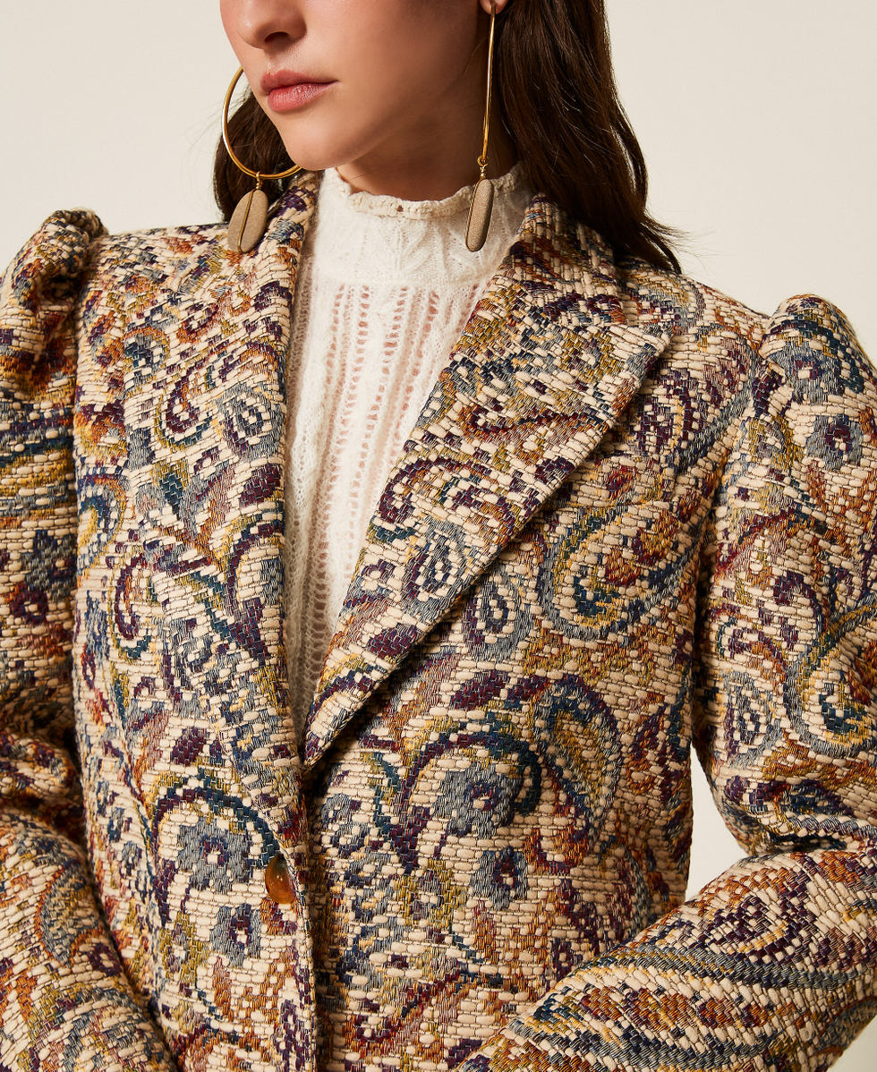 Manteau jacquard avec motif paisley