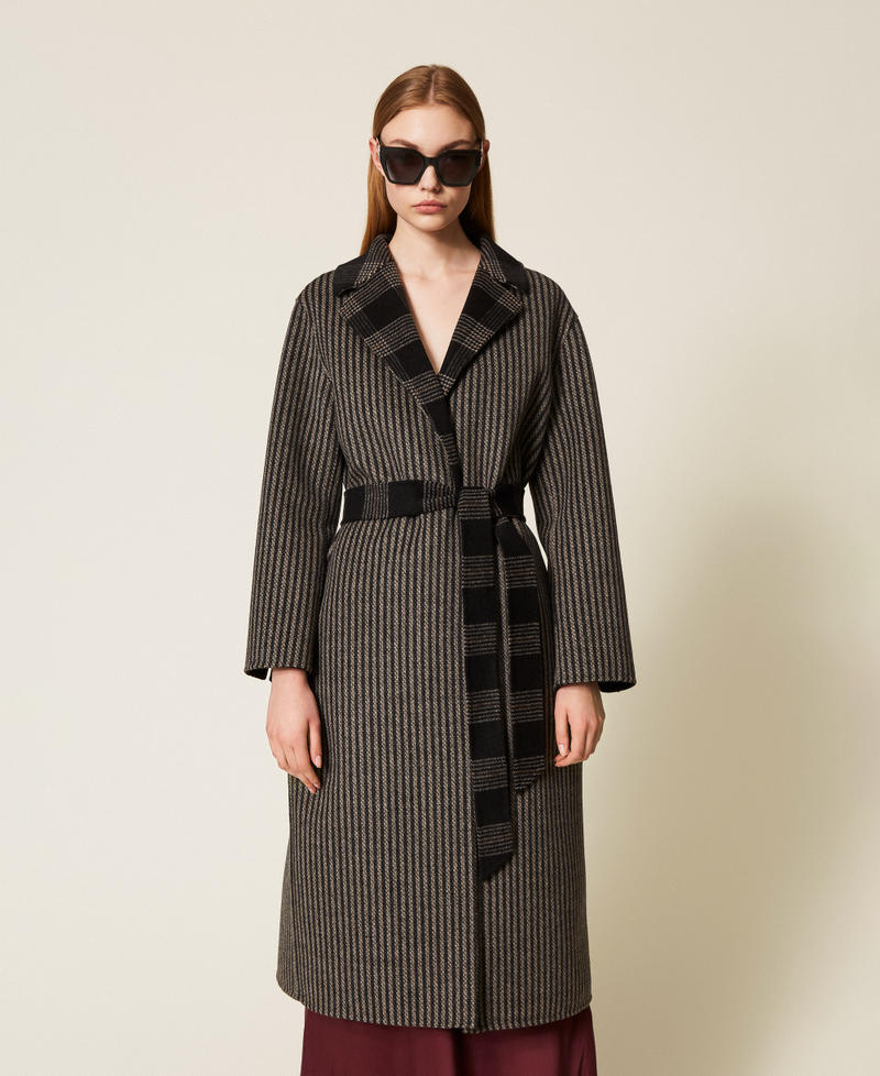 Double wool cloth reversible coat Black/Snow White Double Check Woman 252TP2080_12781_01