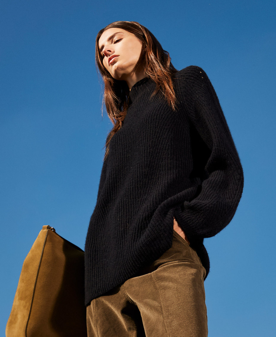Pull col montant en laine mélangée avec Oval T Noir Femme 252TT3064_00006_PC