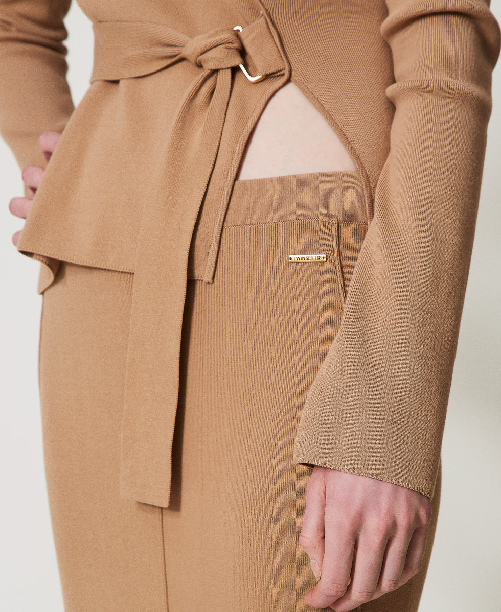 Jupe mi-longue en maille