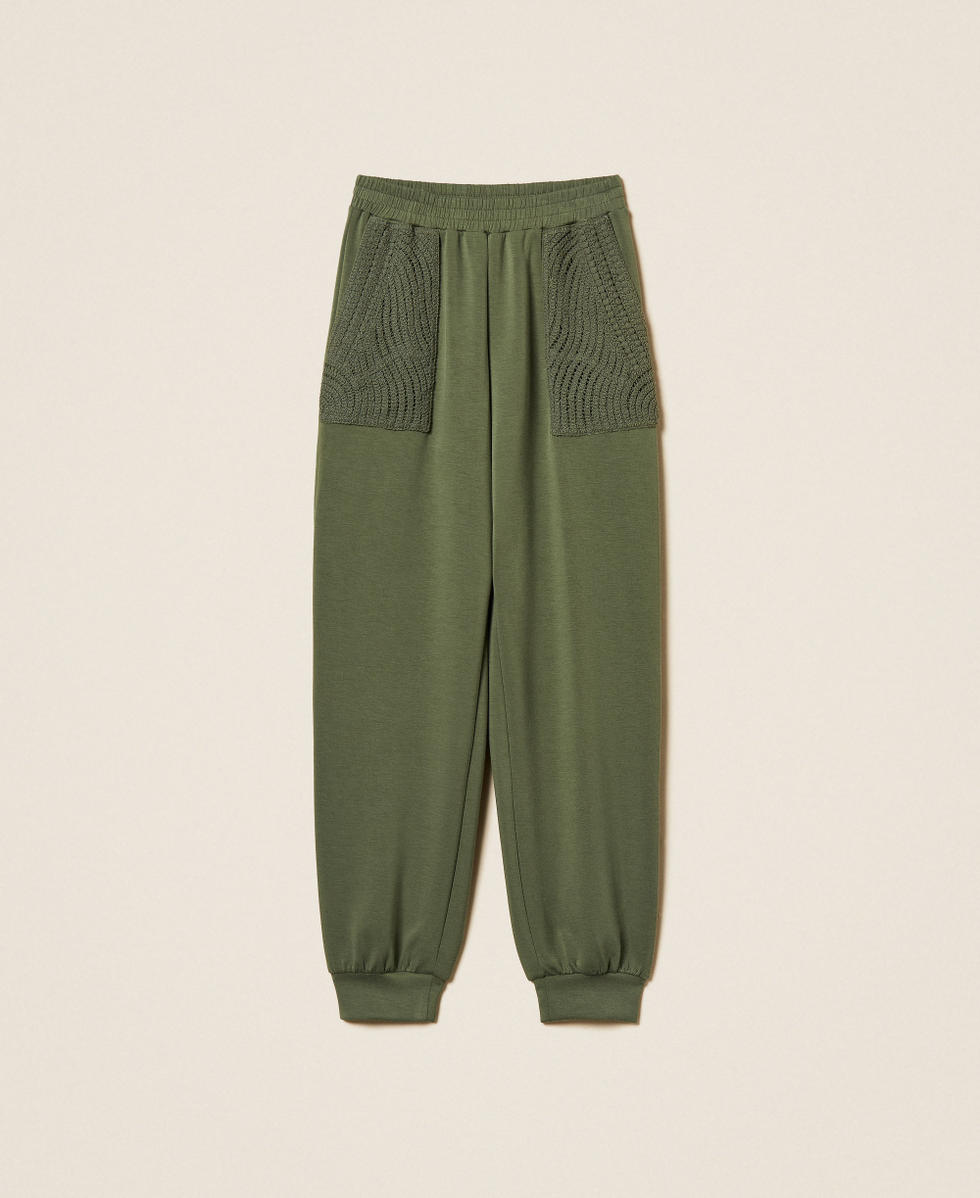 Joggers aus Scuba-Gewebe mit H&auml;kelarbeit