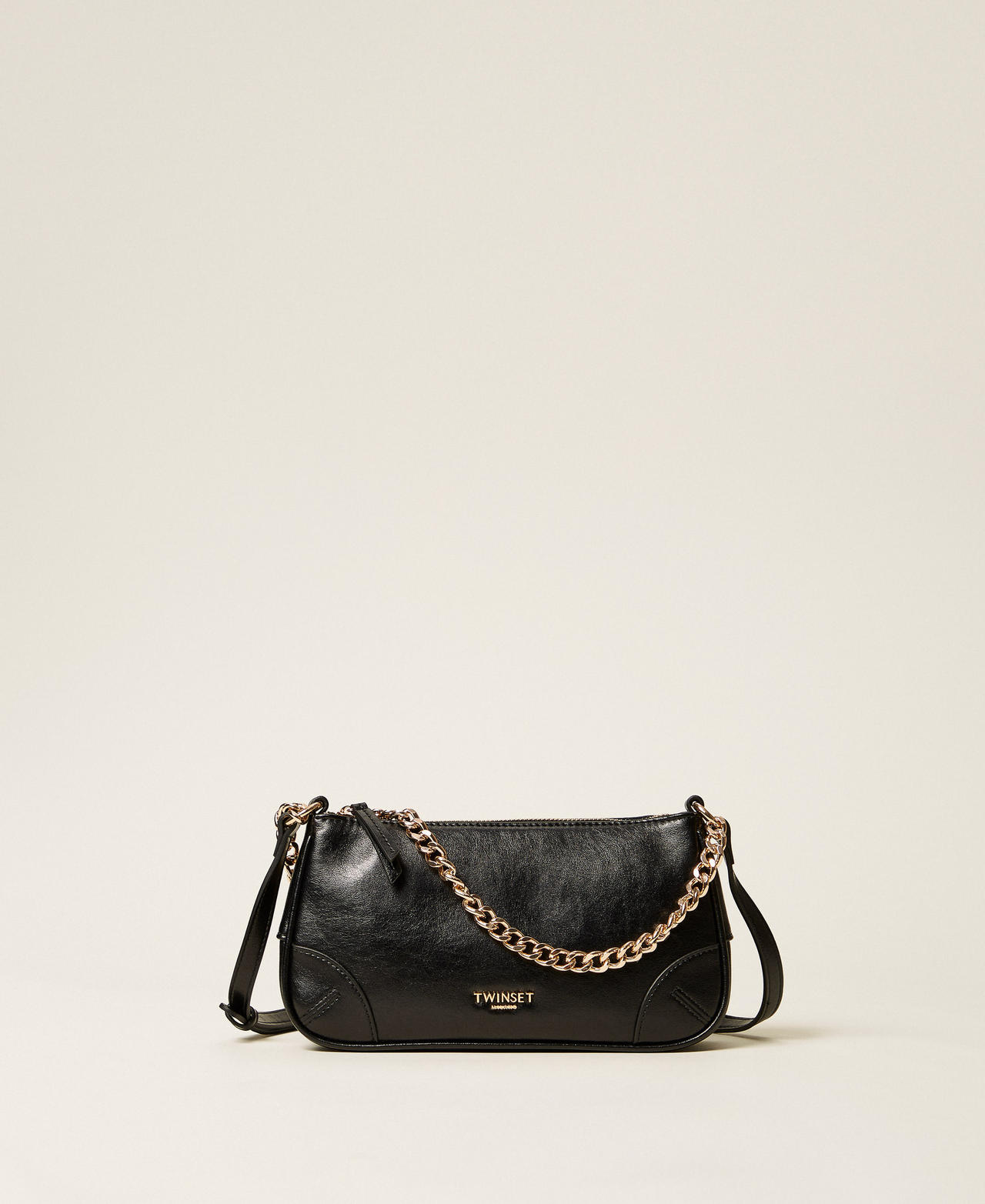 252TD8043_00006_01?quality=
