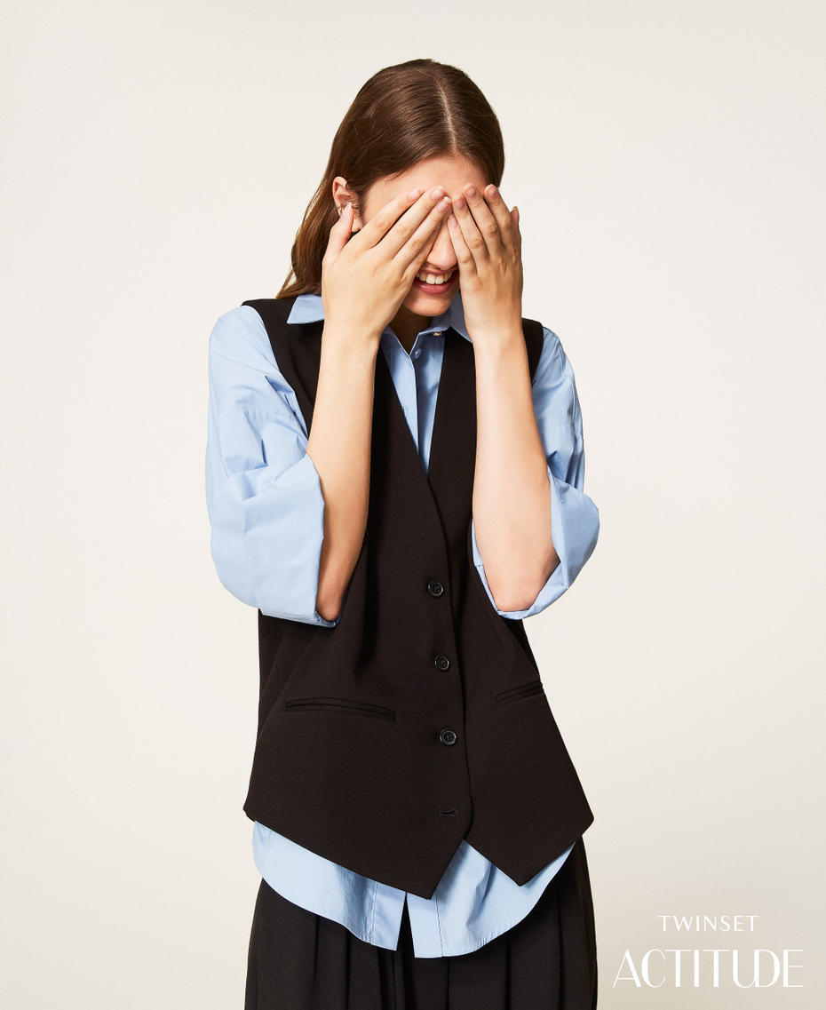 Waistcoat with buttons and welt pockets Black Woman 252AP2100_00006_PA