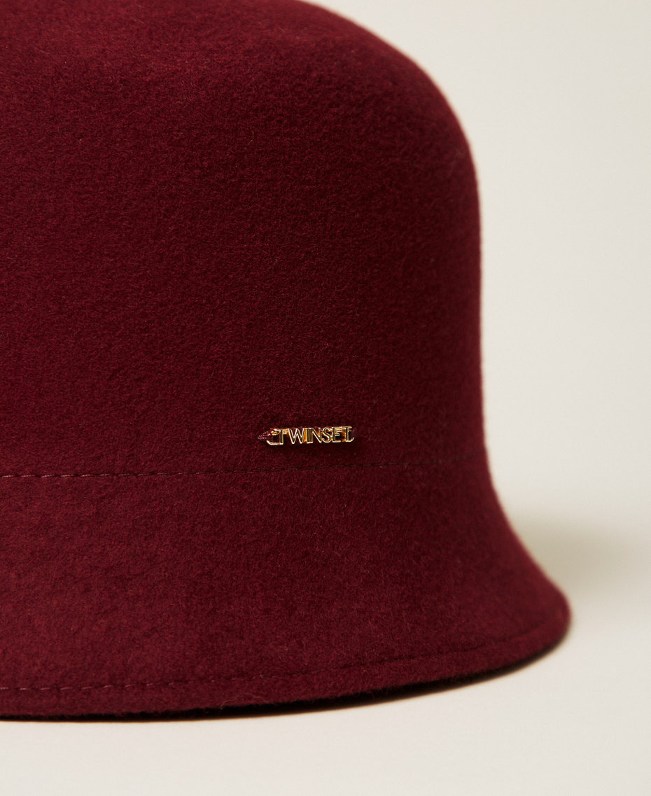 Wool cloth cloche hat Bordeaux Woman 262TO5240_00020_02