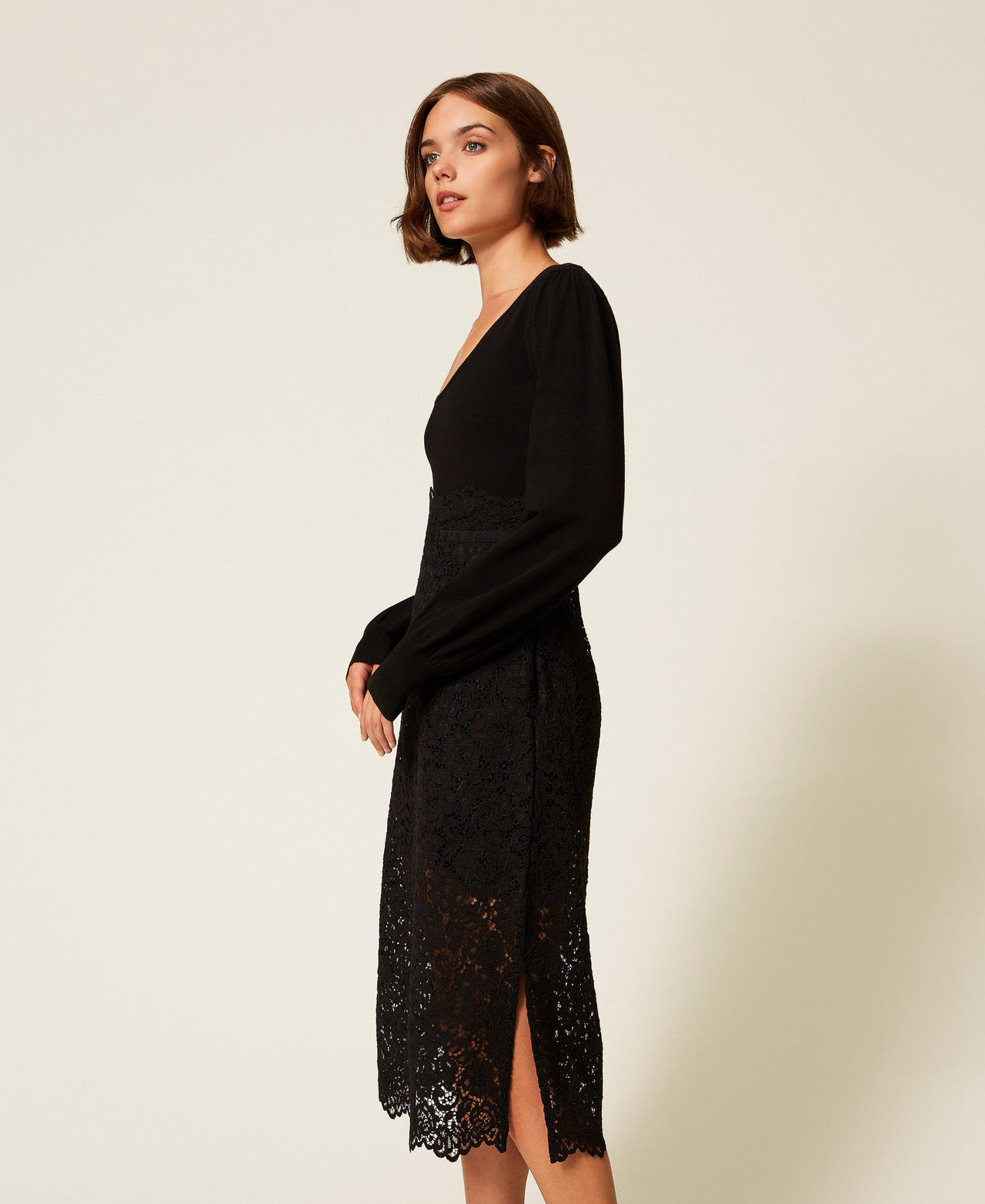 Knit midi dress with lace Black Woman 252TP3030_00006_02