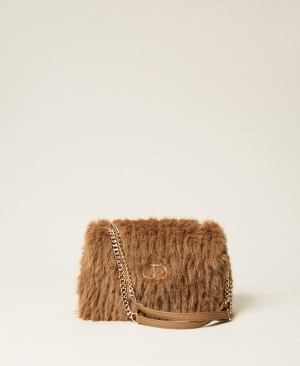 “Dreamy” faux fur shoulder bag