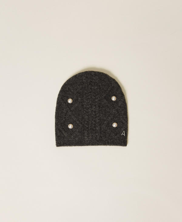Cable knit beanie with pearls