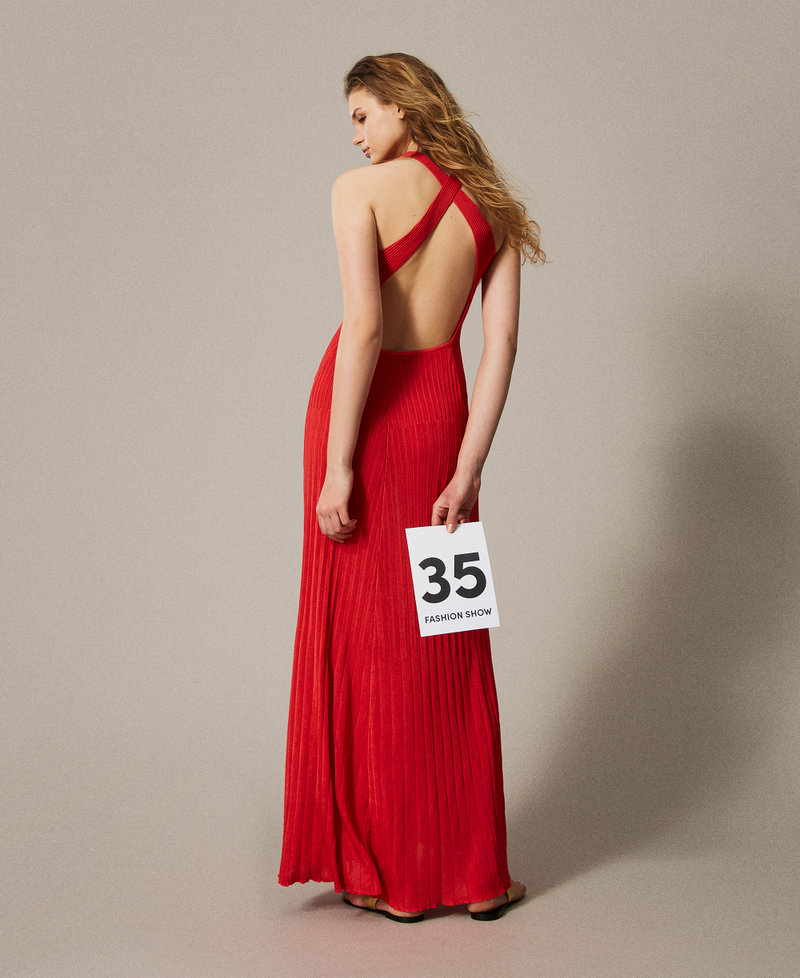 Long pleated knit dress