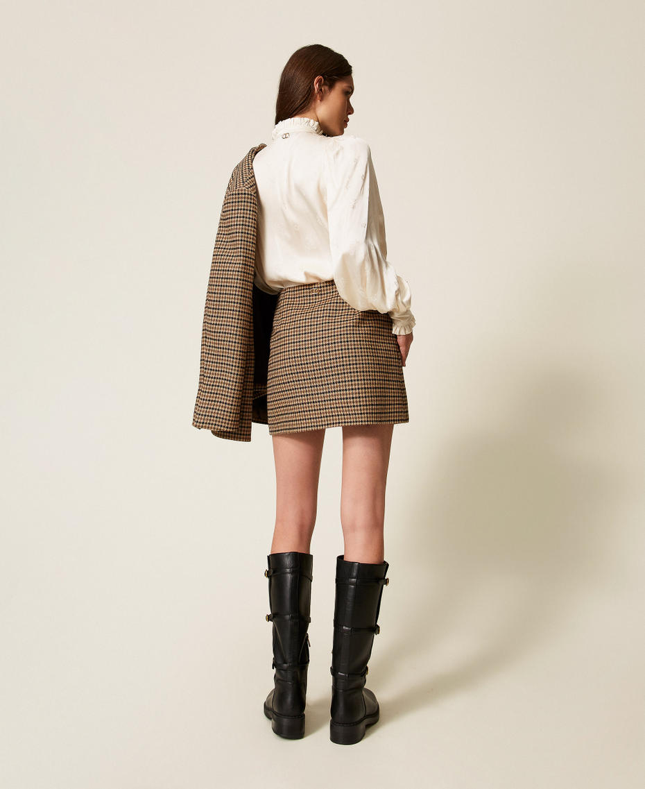 Wool blend chequered mini skirt Camel/Black Small Check Woman 252TT2422_12884_03