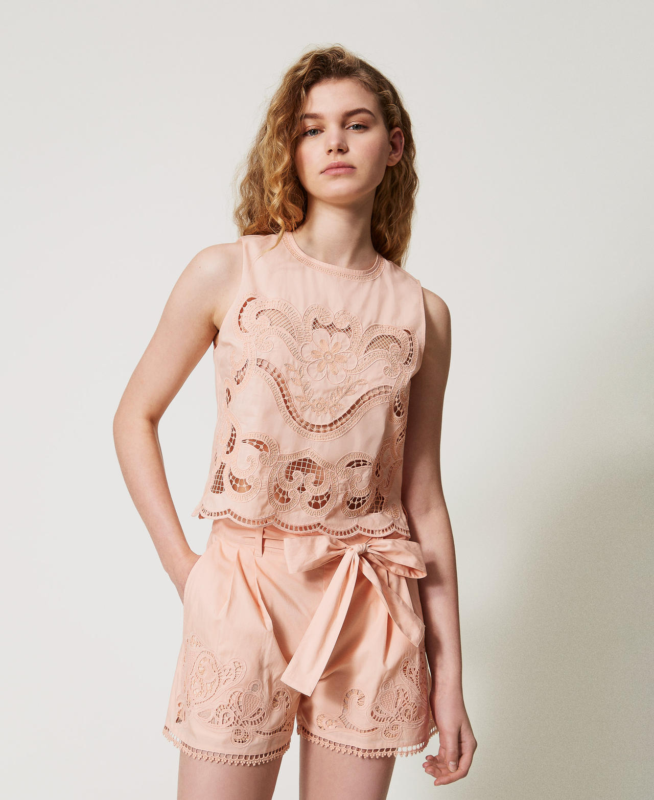 Shorts with openwork embroidery "Sahara Rose&rdquo; Pink Woman 251TT2166_06666_02