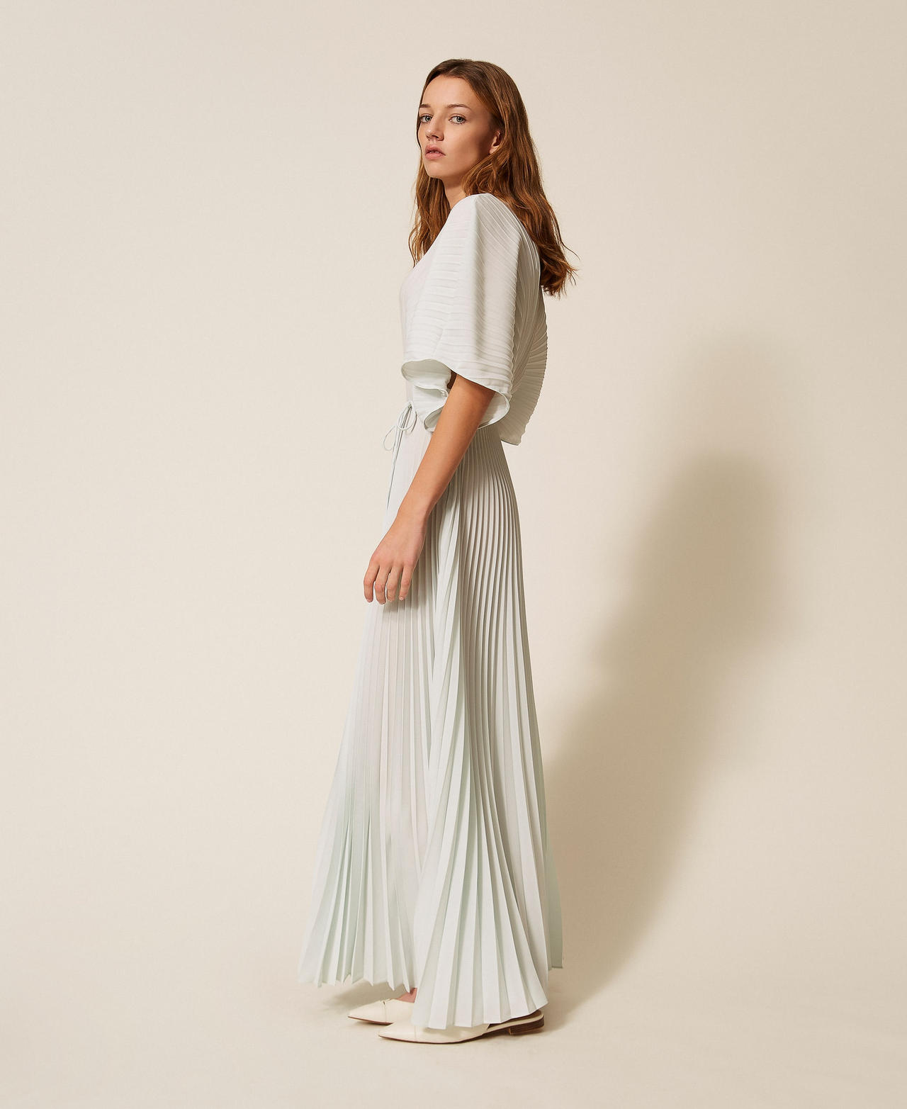 Langes Kleid aus recyceltem Cr&ecirc;pe de Chine "Aqua"-Hellblau Frau 261TP2562_13162_02