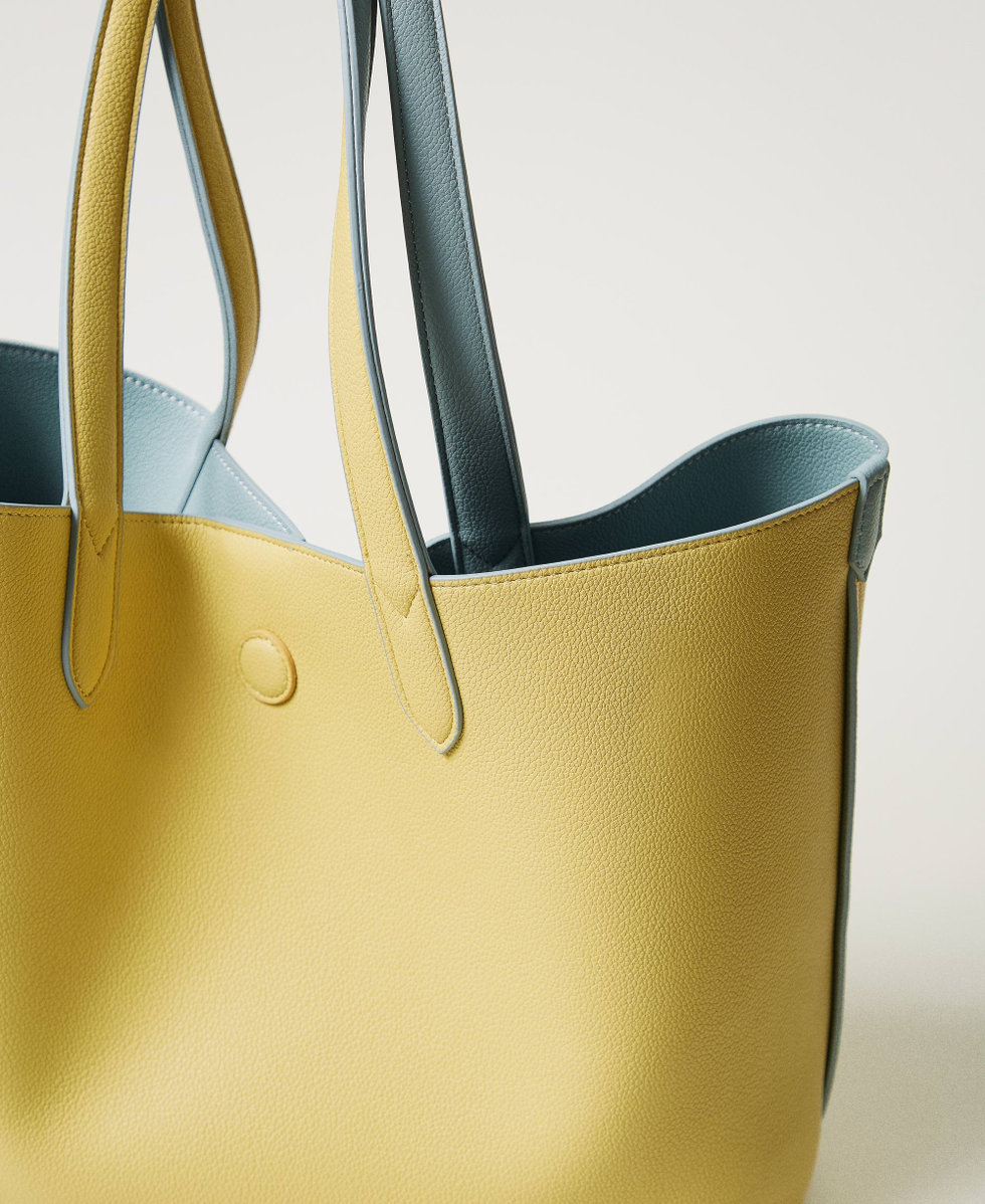 &lsquo;Everywhere&lsquo; reversible shopper bag Two-tone Dusty Blue/Pale Yellow Woman 251TB7300_12242_05