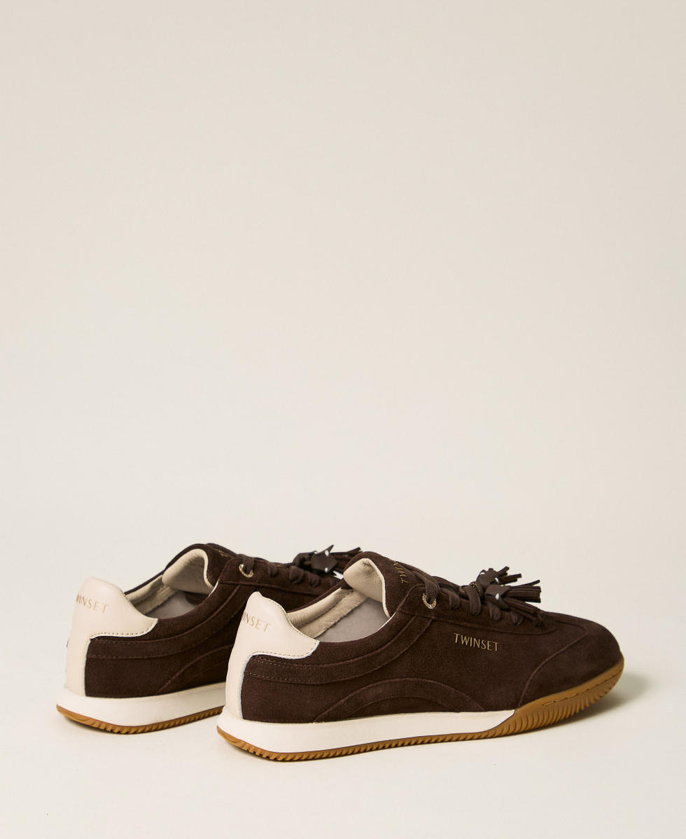 Sneaker aus Veloursleder mit Quasten Darkness Brown Frau 262TCP090_13411_03
