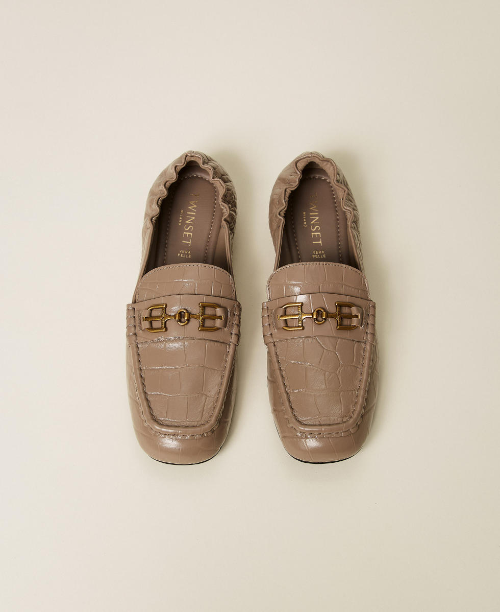 Mocassins en cuir imprim&eacute; croco