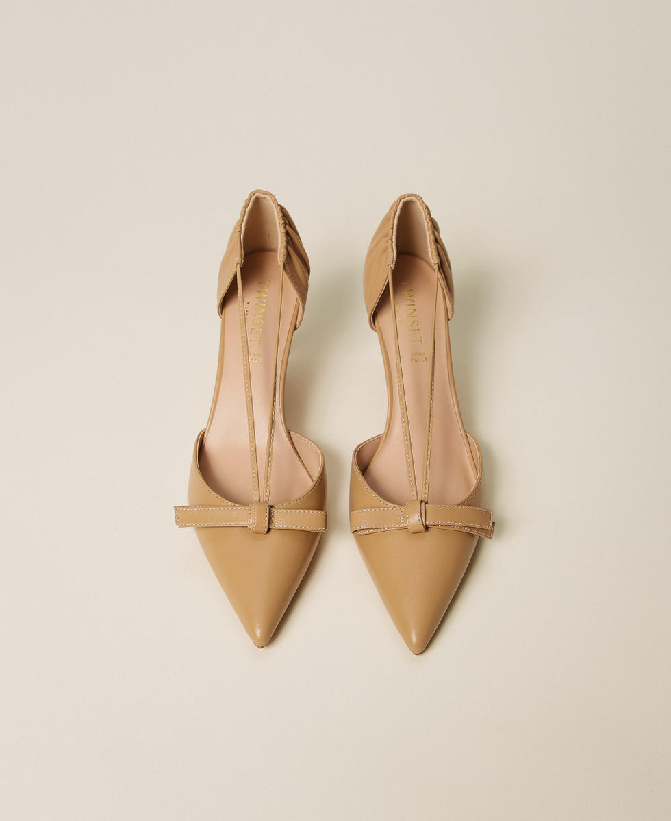 D&eacute;collet&eacute; in pelle con fiocco Beige "Delicate Sand" Donna 261TCP052_13161_04