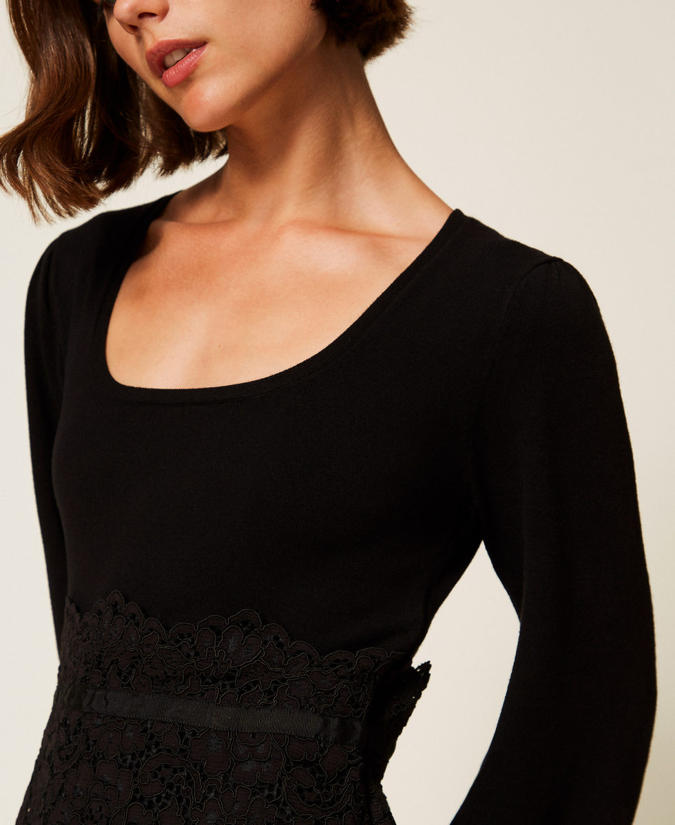 Robe midi en maille et dentelle Noir Femme 252TP3030_00006_04