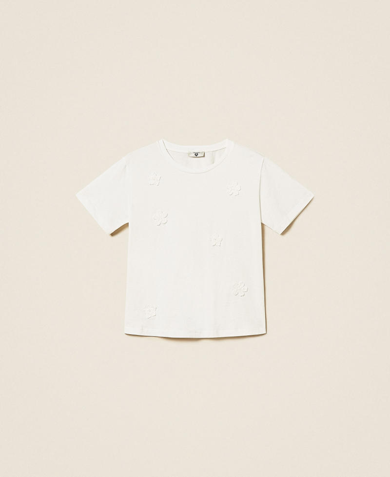 Figurbetontes T-Shirt mit H&auml;kelblumen Mattwei&szlig; Frau 261LB2AHH_00526_S0