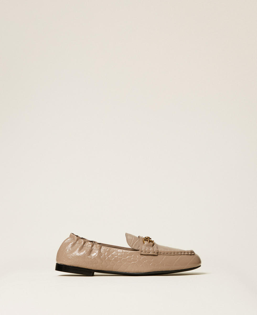 Mocassins en cuir imprim&eacute; croco