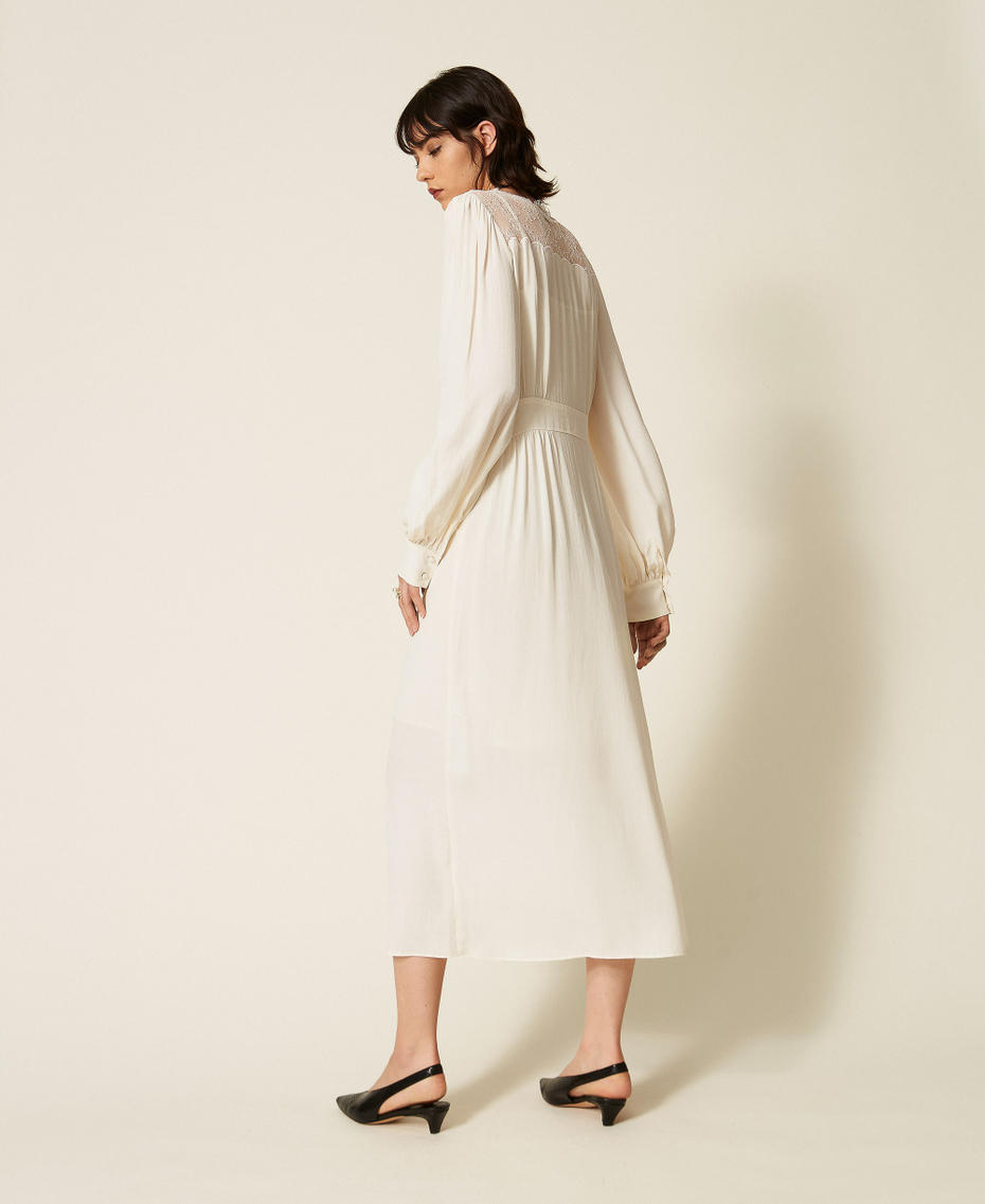 Langes Kleid aus Jacquard mit Spitze Perlmutt Frau 262TP2480_00059_04