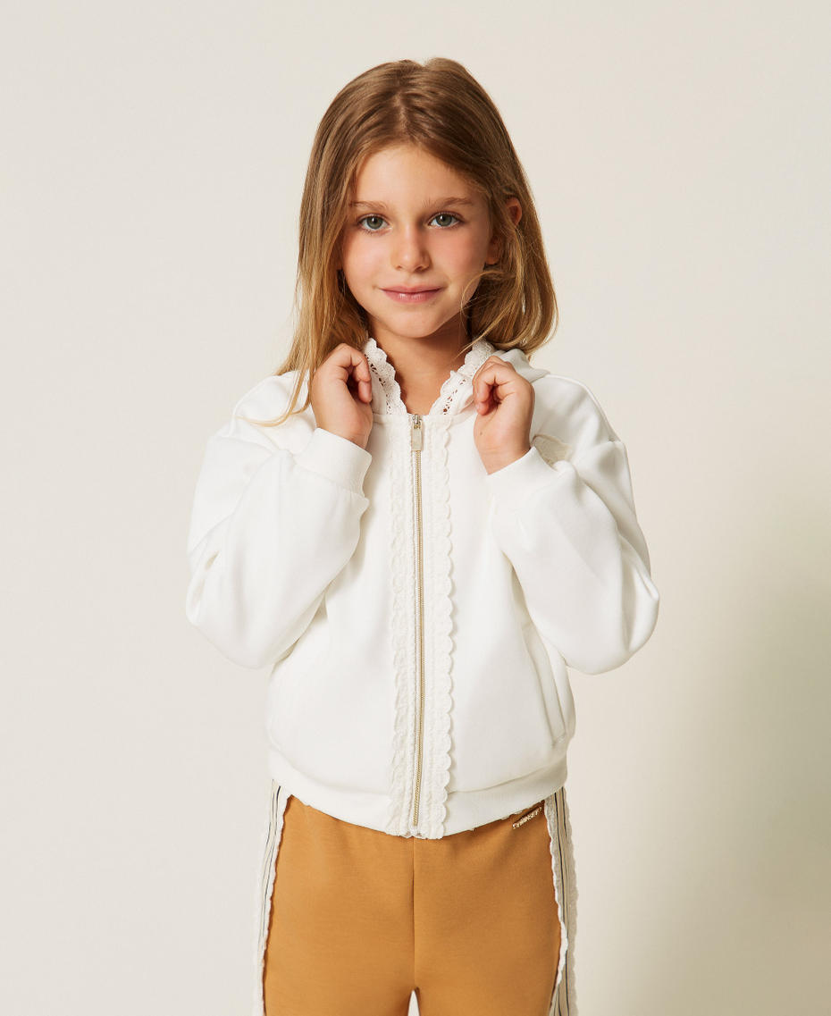 Baby&acute;s scuba sweatshirt with lace White Snow Girl 262GB210C_00282_01