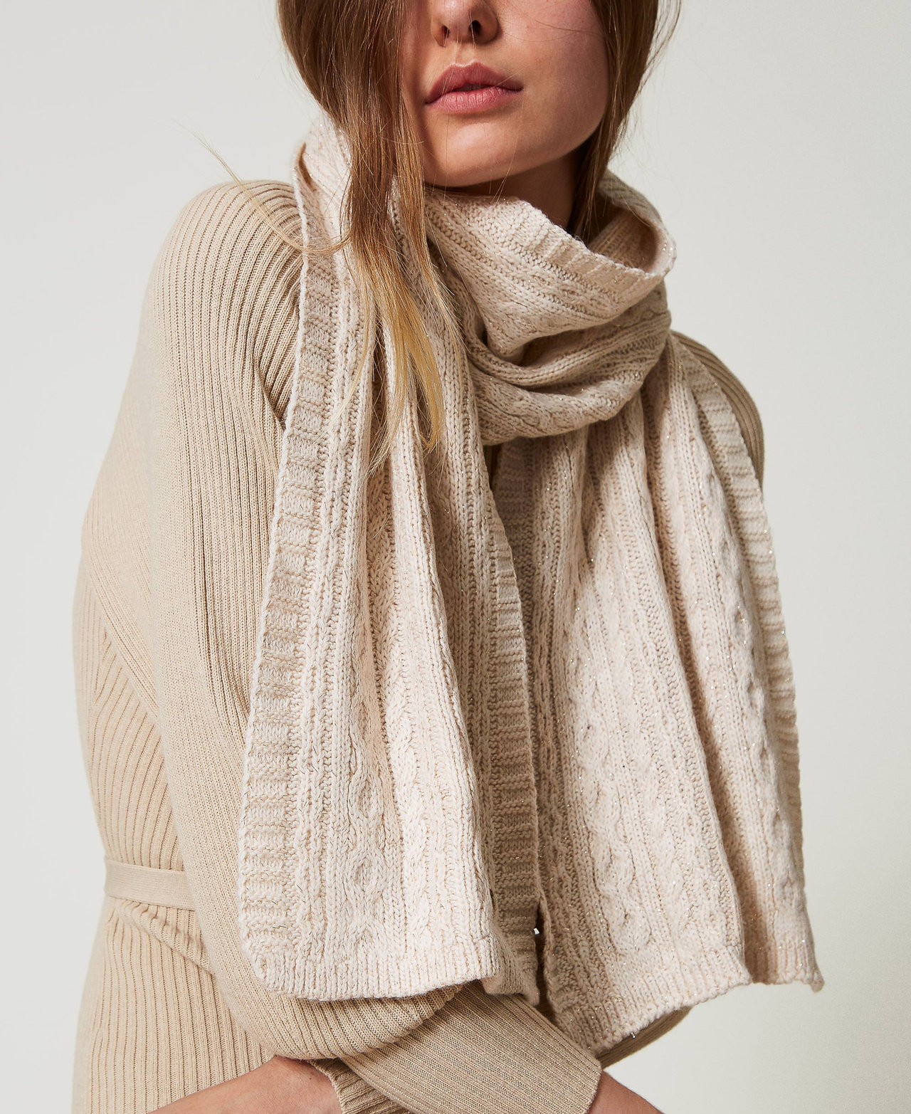 Sciarpa in maglia con lurex a trecce Bianco "White Cream" Donna 242TO5731_11952_0S