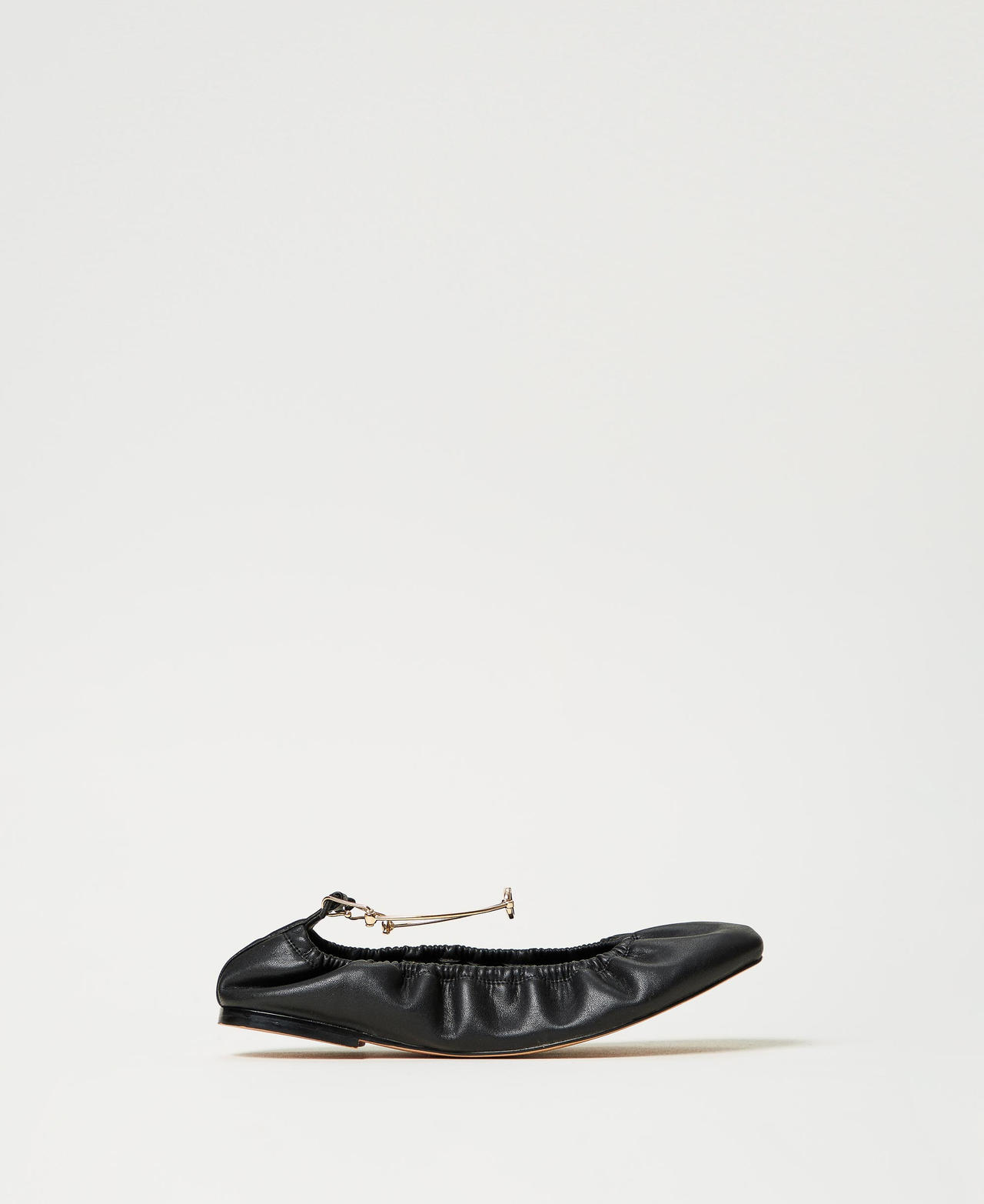 Ballet flats with strap Black Woman 251TCP150_00006_01