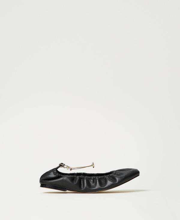 Ballet flats with strap