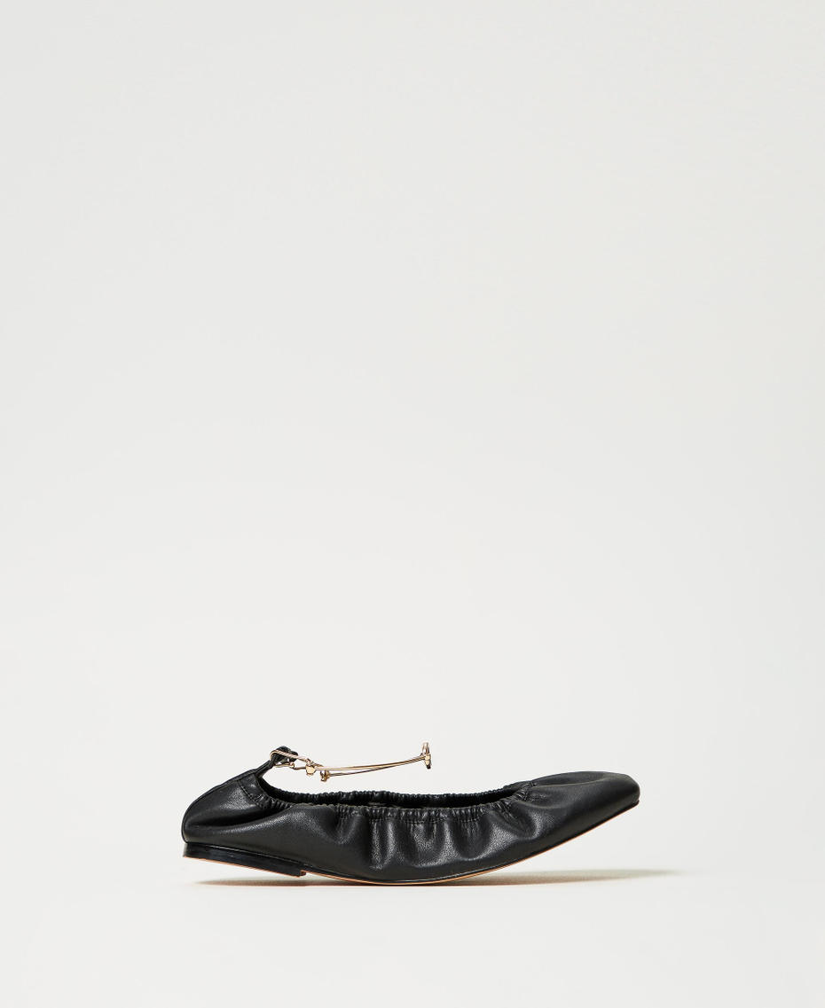 Ballet flats with strap Black Woman 251TCP150_00006_01