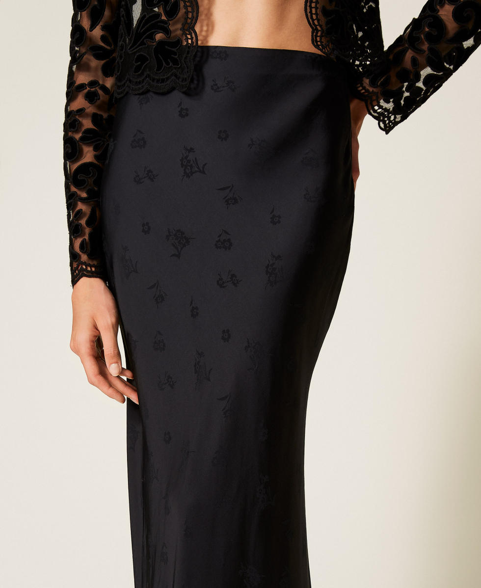 Falda larga de raso de jacquard Negro Mujer 252TT2366_00006_04
