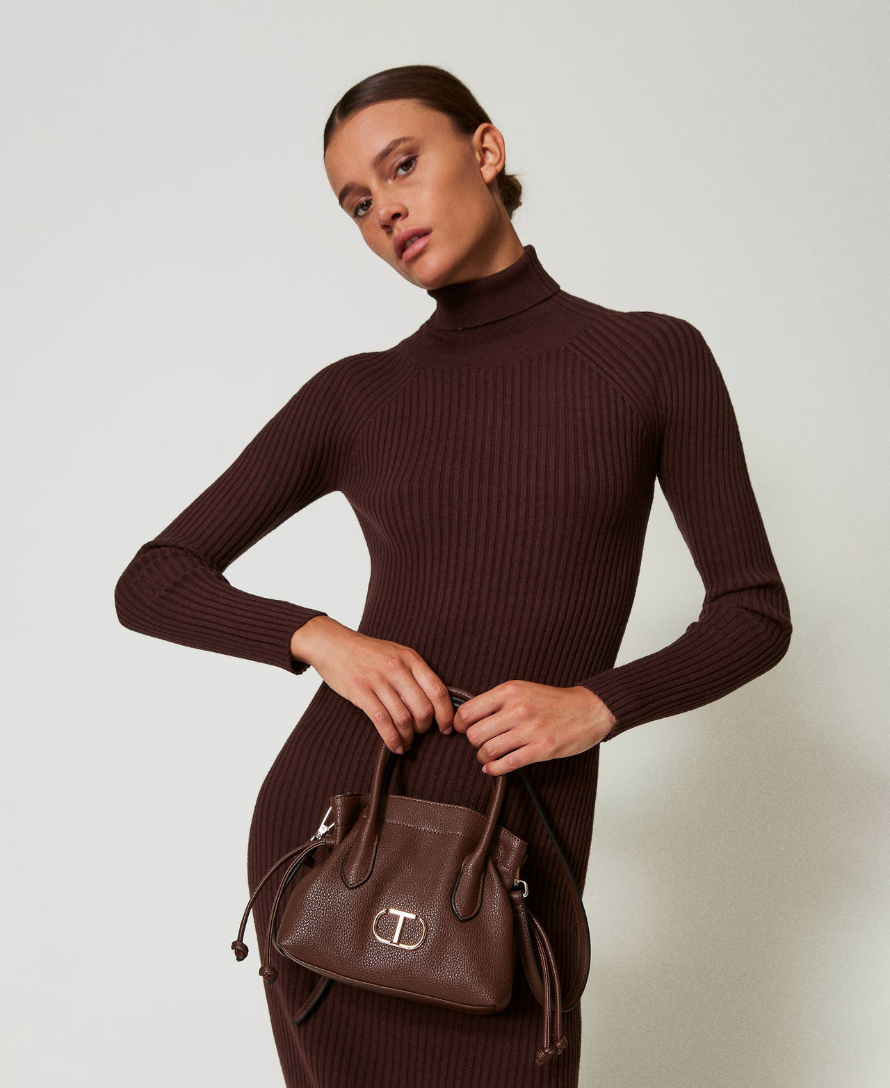 Scee by twin set Borsa a tracolla con Oval T e coulisse