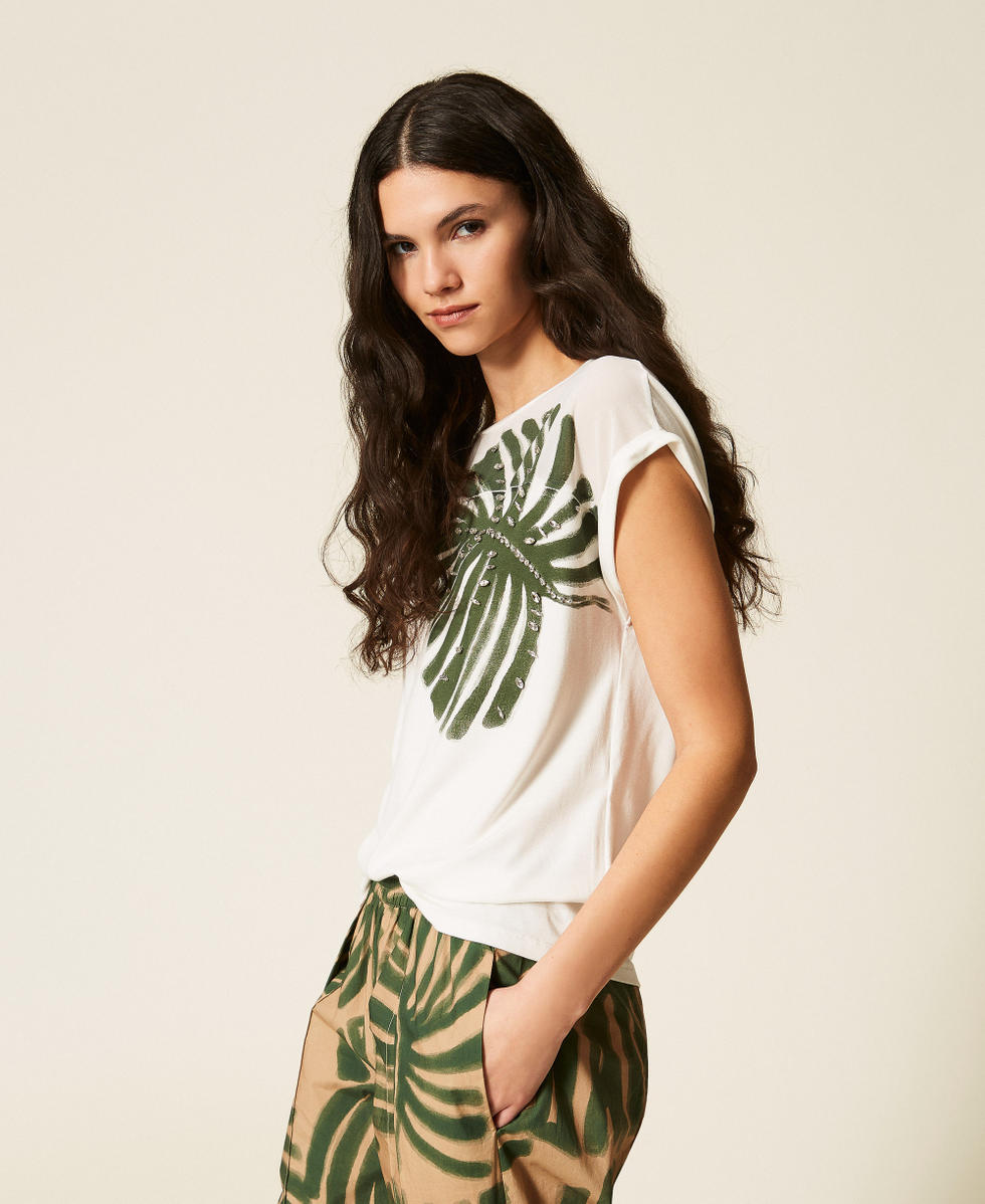  T-Shirt mit Print und Stickerei Mattwei&szlig; Frau 261LL2TDD_00526_02
