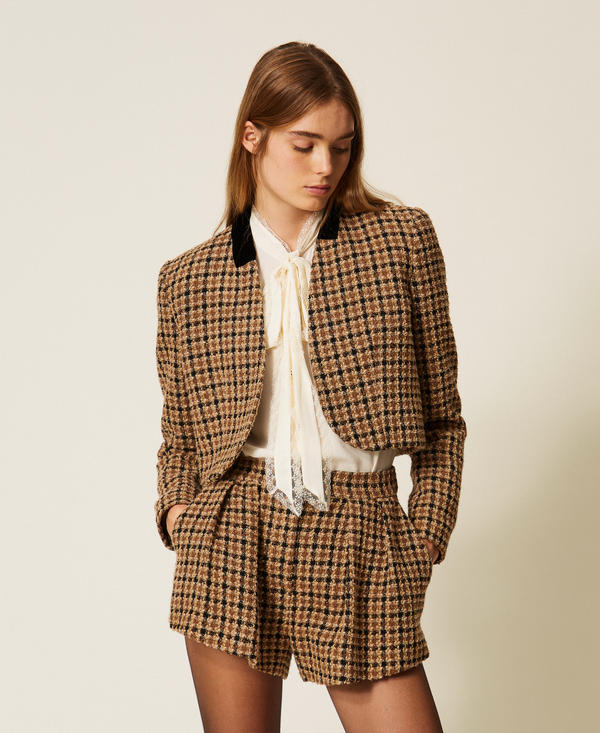 Spenzer-Jacke aus Boucl&eacute; mit Karomuster