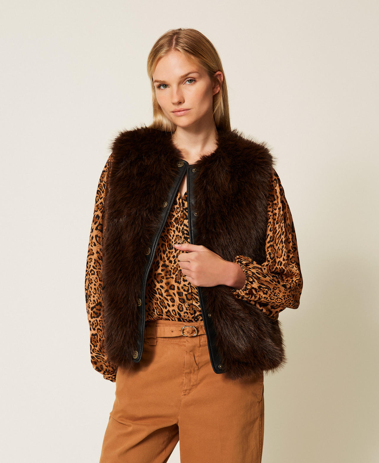 Sleeveless faux fur coat with buttons Two tone Deep Taupe/Black Woman 252TP2421_12792_01