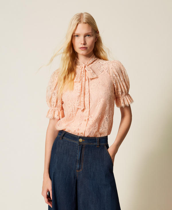 Lace shirt with bow