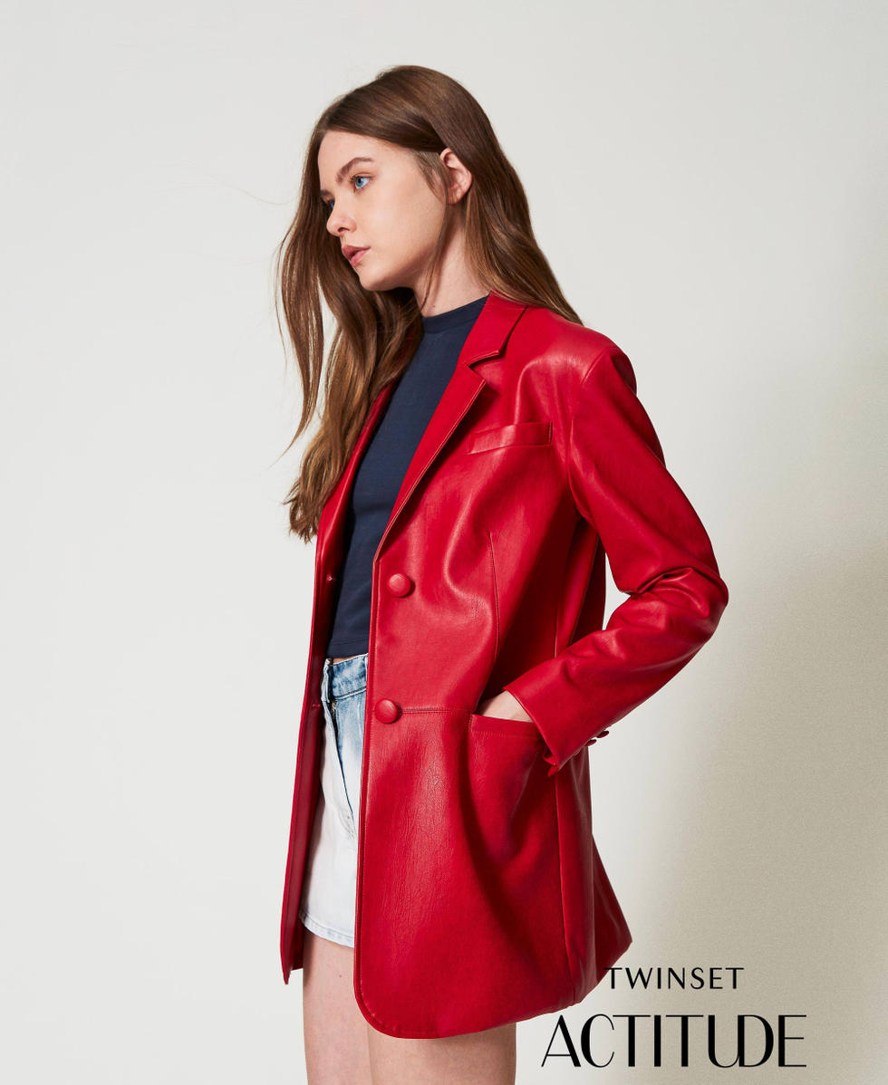 Длинный блейзер с кожаным эффектом